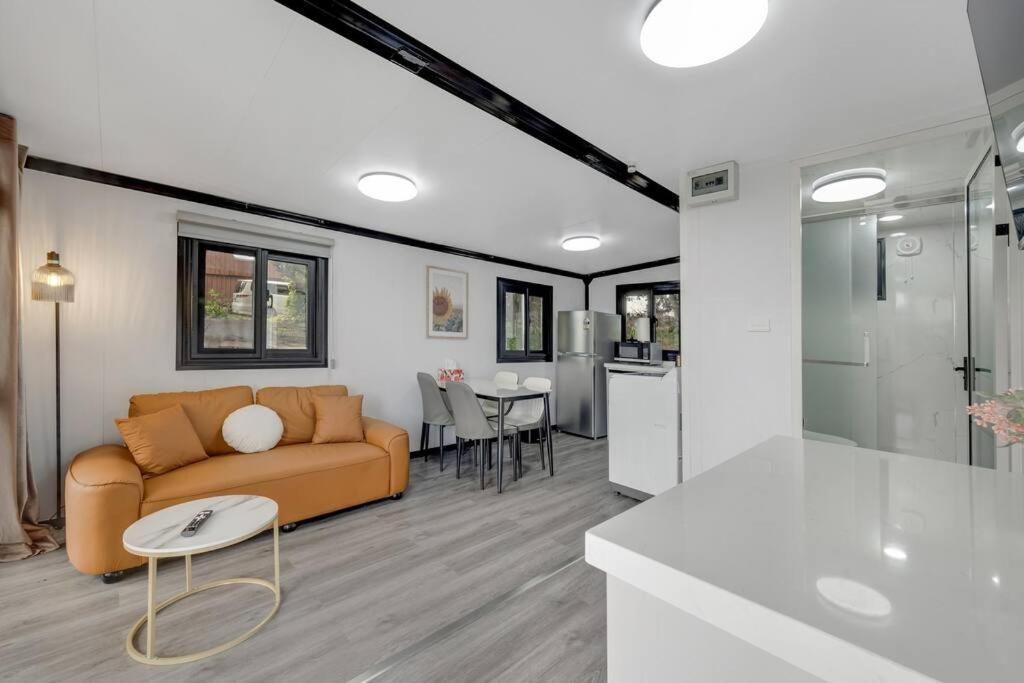 2 Bedrooms Cabin 5 Min To Pukekohe Town Centre Zewnętrze zdjęcie